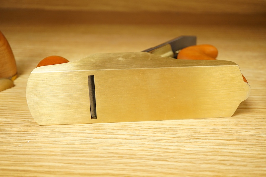 A Lie-Nielsen Toolworks No.2 smoothing plane